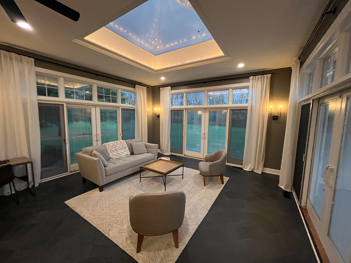 sunroom with skylight