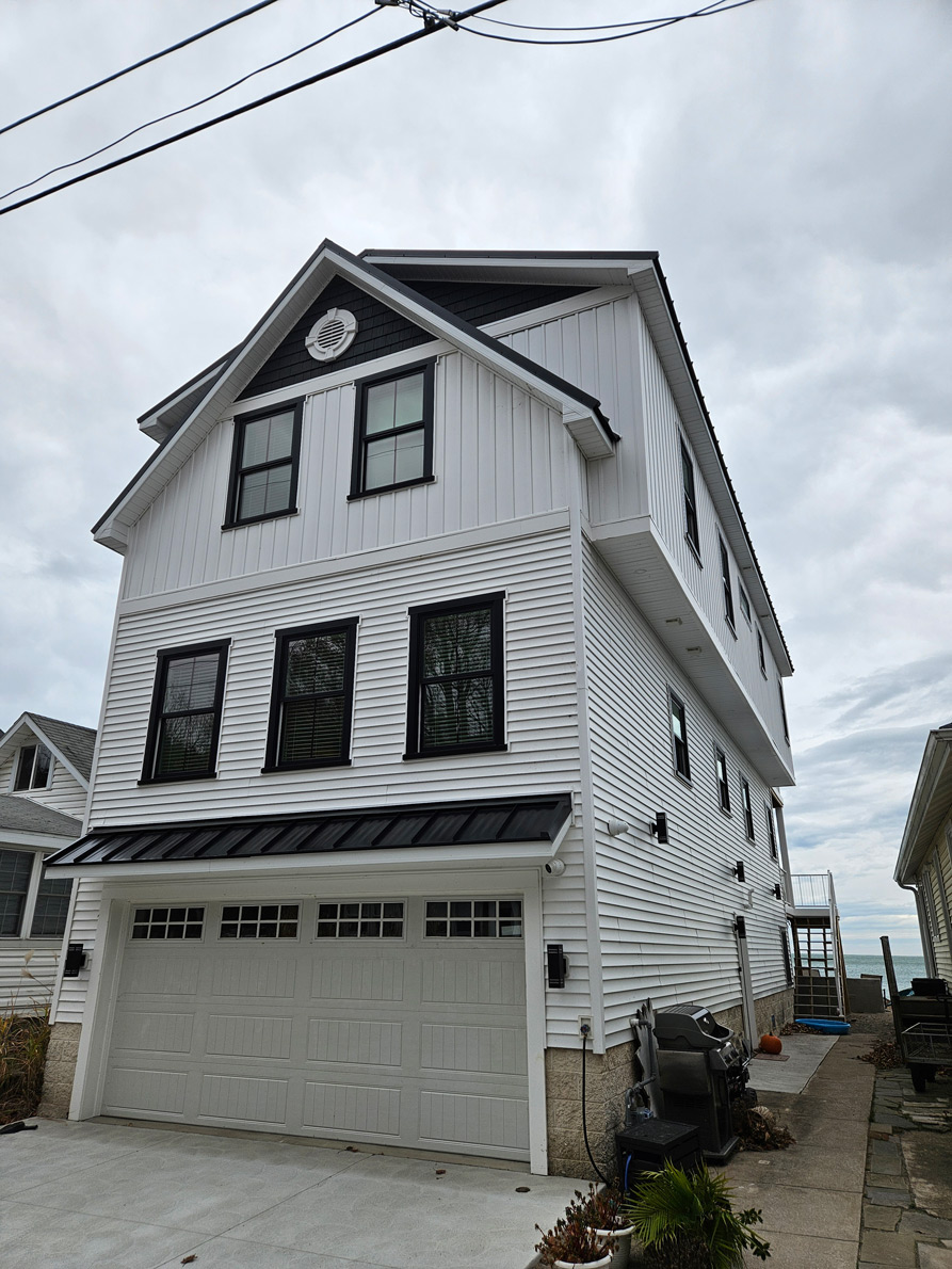 new_roofing_and_siding_erie_pa.jpg